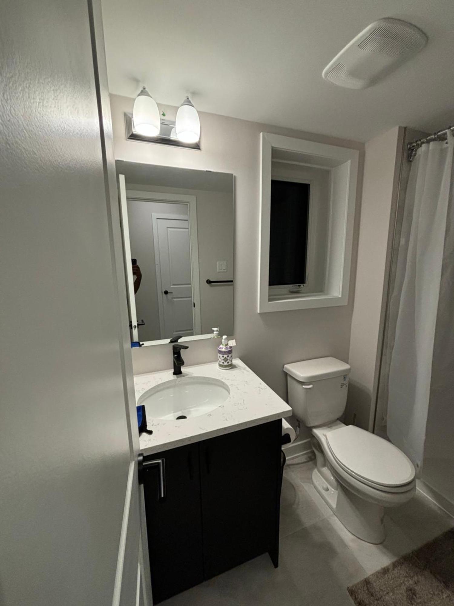 Cozy Modern In A Family Friendly Neighborhood Ottawa